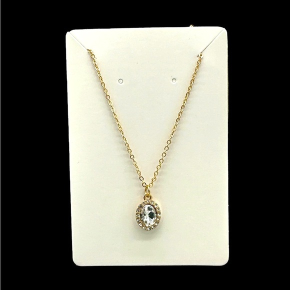 Elegant Women’s Necklace with Cubic Zirconia Pendant - Picture 1 of 3